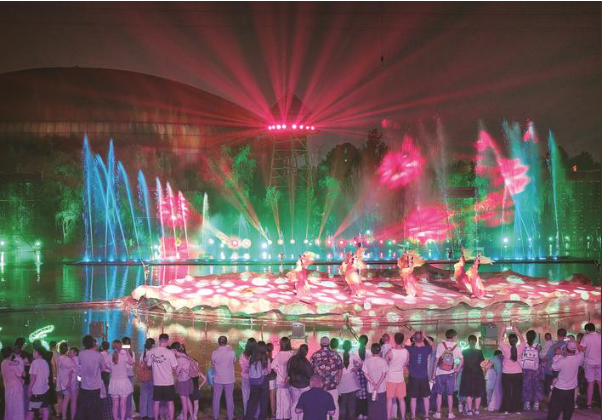 “蘇超”球迷 免費(fèi)夜游